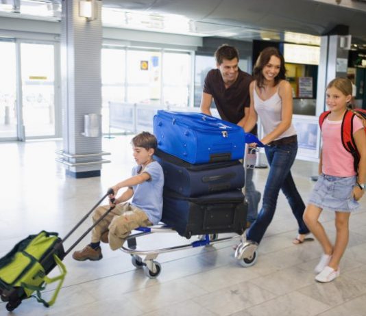 Đại lý bán vé máy bay cần nhắc khách trước khi lên máy bay (phần 3)