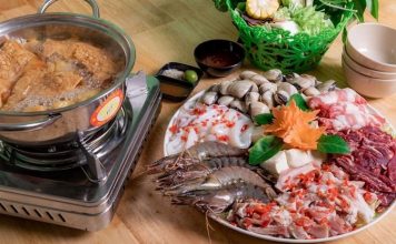 Các món nên thử trên phố ‘không ngủ’ ở Hà Nội