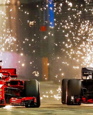 Xem đua xe F1 với combo khách sạn Rosaliza Hà Nội giá siêu yêu