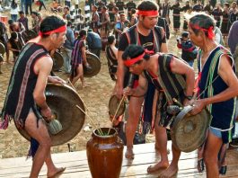 Trải nghiệm mới lạ với hoạt động giao lưu văn hóa cồng chiêng Đà Lạt