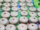 Bánh dày được nhà trai chuẩn bị để mang sang nhà gái trước lễ cưới.