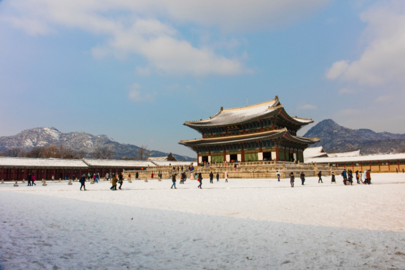 Cung điện Gyeongbokgung - nơi nhất định phải trải nghiệm khi đến Hàn Quốc.