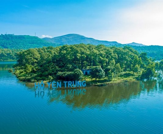 Hồ Yên Trung – Vẻ đẹp gây thương nhớ