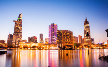 Vé máy bay đi Hồ Chí Minh Khám phá thành phố sôi động