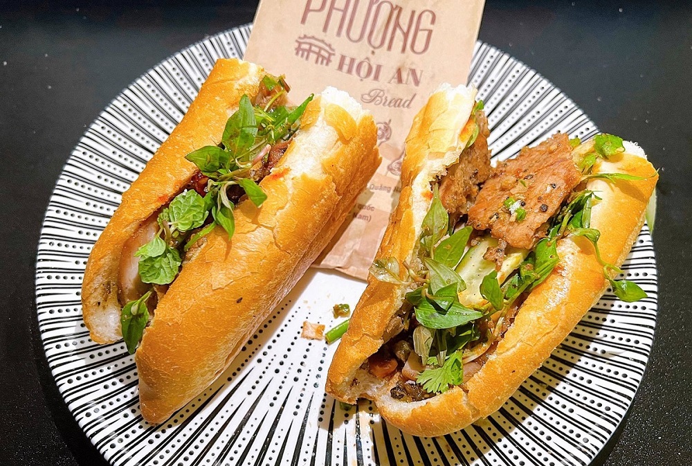 Bánh mì Phượng   