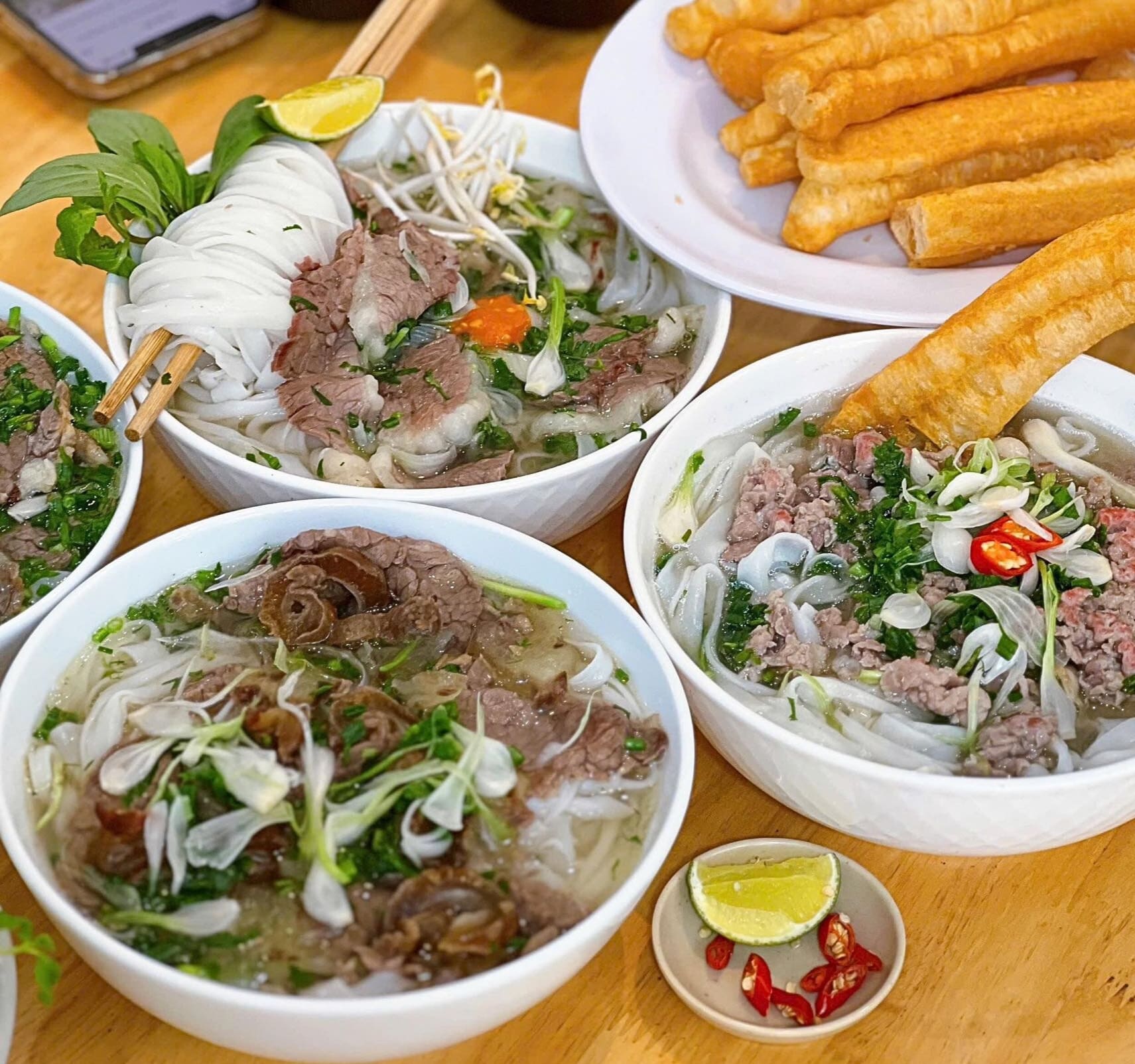 Phở Nhất là một trong những quán phở ngon Bắc Ninh đáng để thưởng thức (Ảnh minh họa)