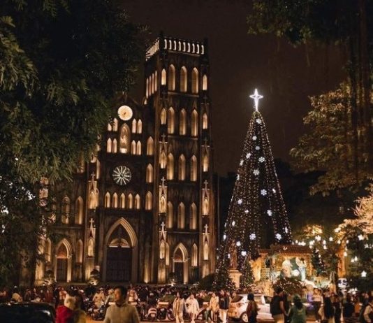 6 địa điểm check-in Giáng sinh 2025 hot nhất ở Hà Nội