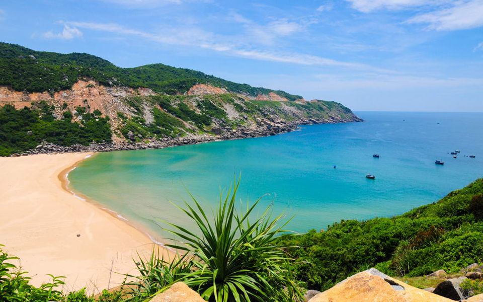 Bãi biển Bãi Môn - Phú Yên