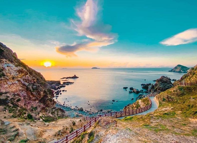 Eo Gió – Nơi ngắm hoàng hôn đẹp nhất Việt Nam