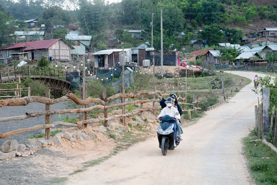 Khám phá nét đẹp nguyên bản ngôi làng người Mơ Nâm