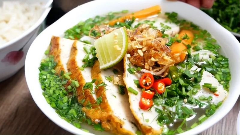 Hương vị đậm đà của Bánh Canh Chả Cá – Món ngon Phan Thiết trứ danh