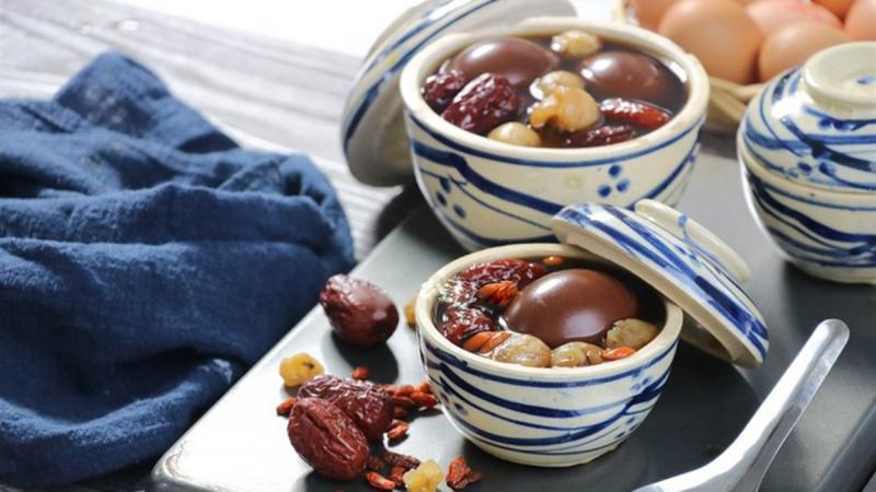 Chè trứng gà trà tàu